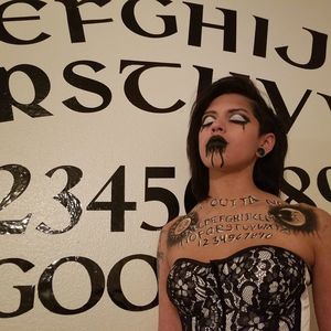 Meet your Posher, Lizzie